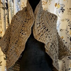 Coco + Carmen Chunky Knit Shawl in Rich Brown